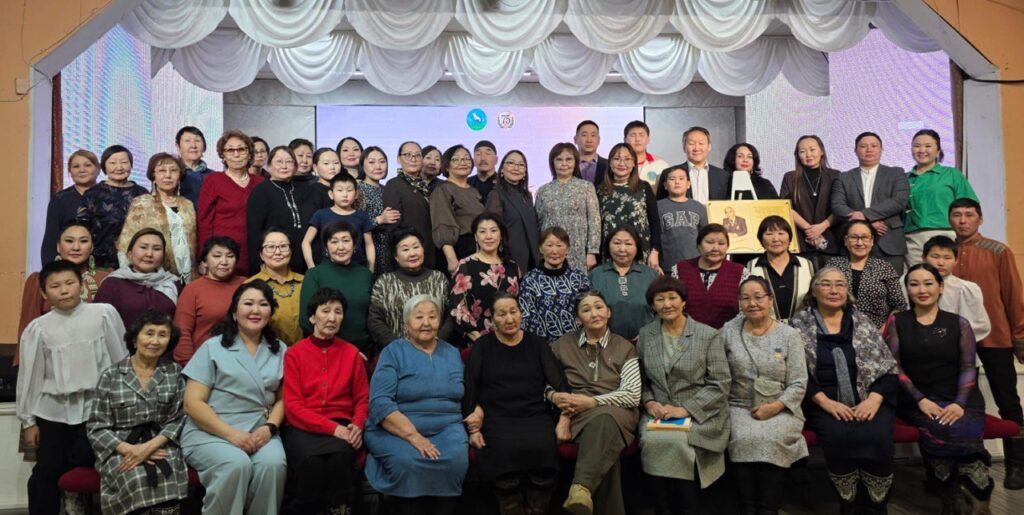 Бөтүҥ нэһилиэгин бибилэтиэкэтэ 75 сылын туолар үөрүүлээх күнүгэр И.Н. Корякин — Уйбаан Бөтүүнүскэй үтүө аата бибилэтиэкэҕэ иҥэрилиннэ.